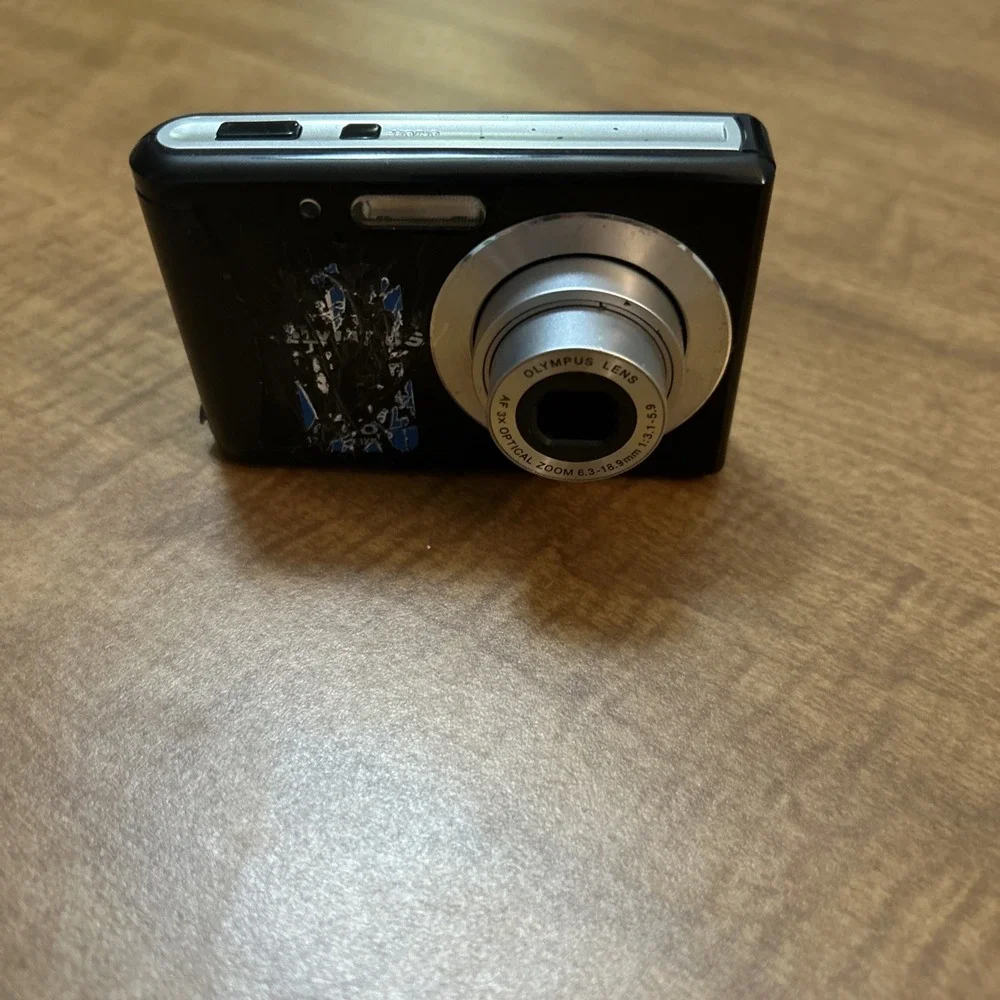 Olympus T-100 Digital Camera 12 Megapixel Black‎ Tested Battery Include See Desc